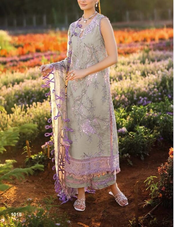 Pakistani Lawn Suit