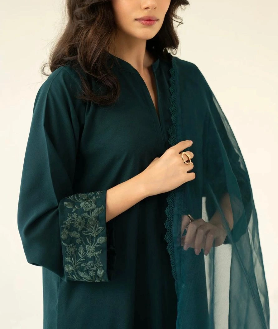 Zayra - Deep Teal Outfit