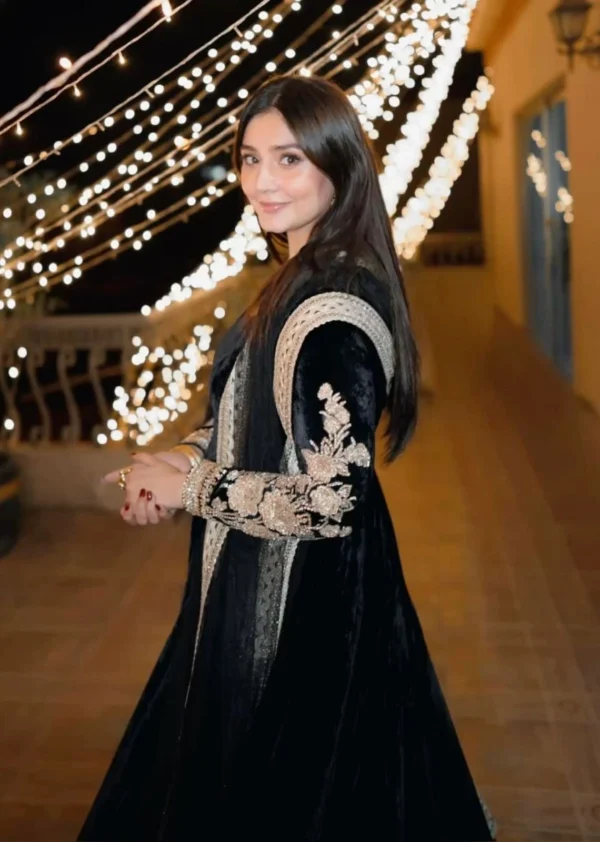 Black Velvet Double Ghera Anarkal